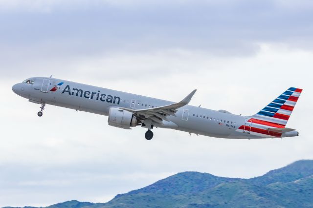 Airbus A321neo (N417AN) - An American Airlines A321 neo taking off from PHX on 2/14/23. Taken with a Canon R7 and Canon EF 100-400 II L lens.