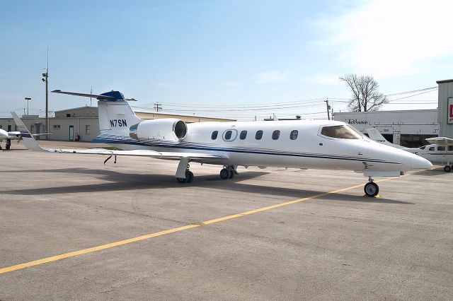 Bombardier Learjet 75 (N7SN)