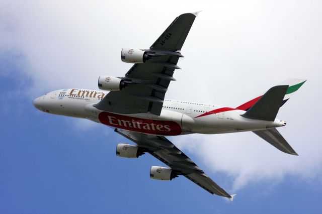 Airbus A380-800 (A6-EEA)