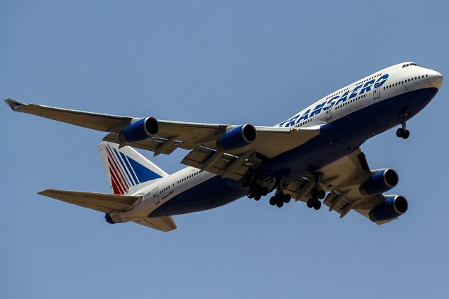 Boeing 747-400 (VP-BKL)