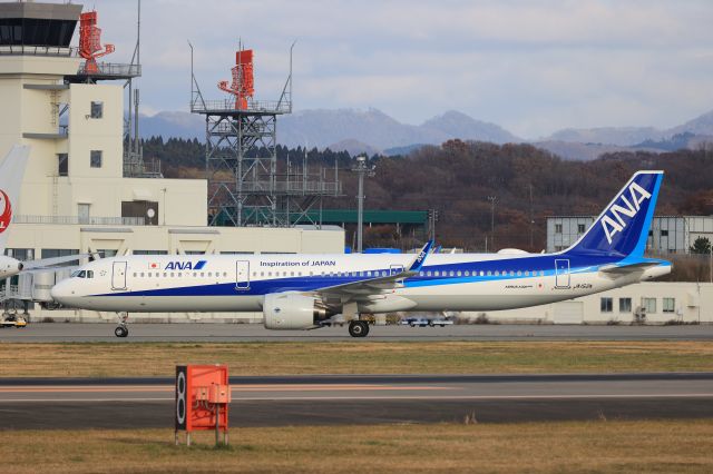 Airbus A321neo (JA152A) - November 23, 2022:HND-HKD.