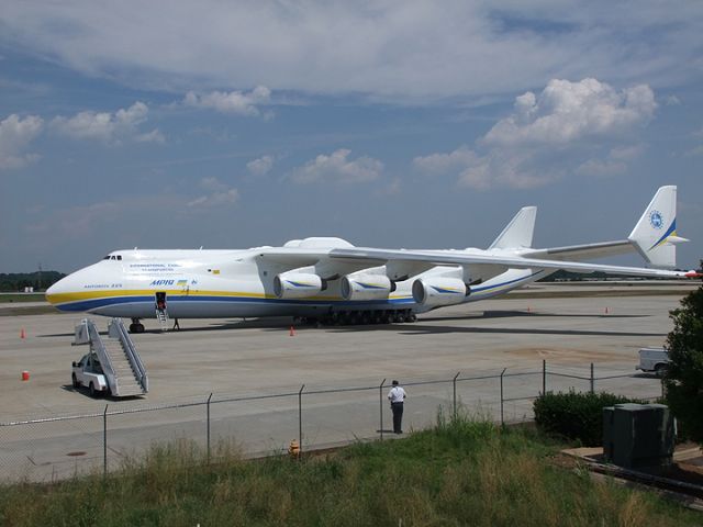 Antonov An-225 Mriya (UR-82060)