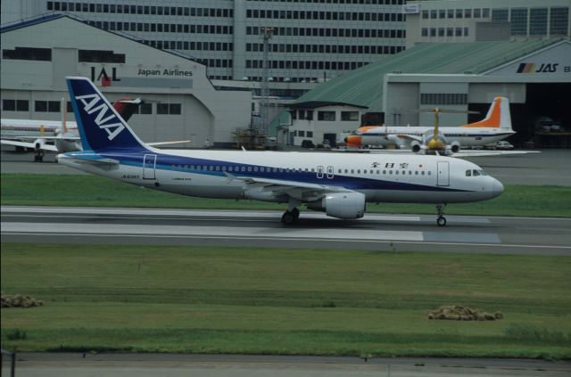 Airbus A320 (JA8383) - Departure at Tokyo-Haneda Intl Airport Rwy04 on 1991/08