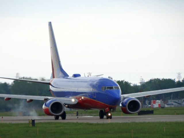 Boeing 737-700 (N946WN)