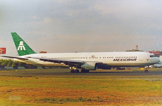 BOEING 767-300 (XA-MXB) - Mexicana / Boeing 767-383(ER) / XA-MXB "Buenos Aires" / 05/2004