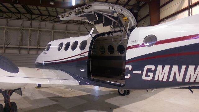 Beechcraft Super King Air 200 (C-GMNM)