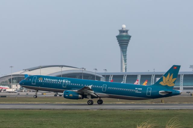 Airbus A321 (VN-A605) - 2017-12-17攝於廣州白雲國際機場