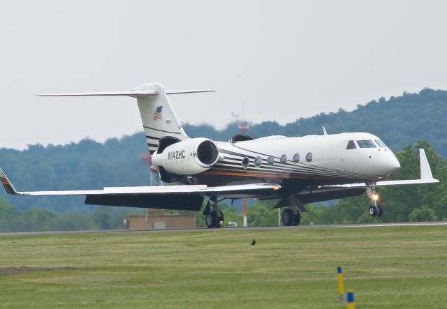 Gulfstream Aerospace Gulfstream IV (N142HC) - Arr KOXC