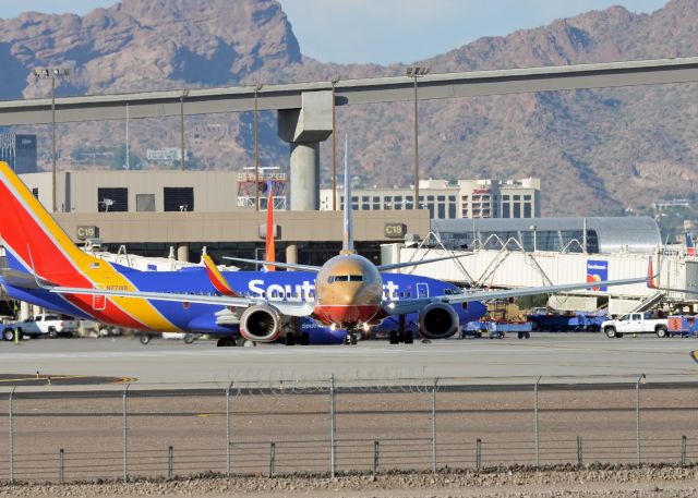 Boeing 737-700 (N792SW)