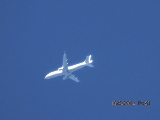 Embraer 175 (N752YX)
