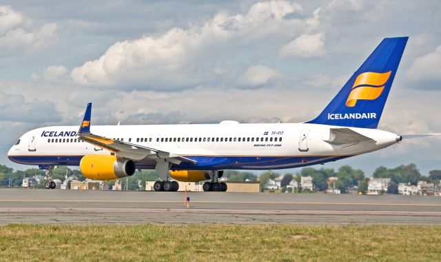 Boeing 757-200 (TF-FIT) - Icelandair B757-200