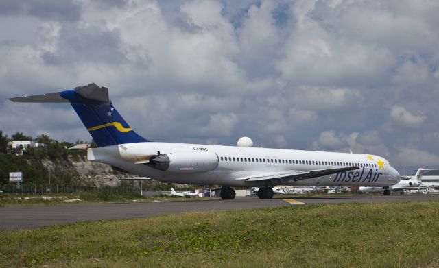 McDonnell Douglas MD-82 (PJ-MDC)