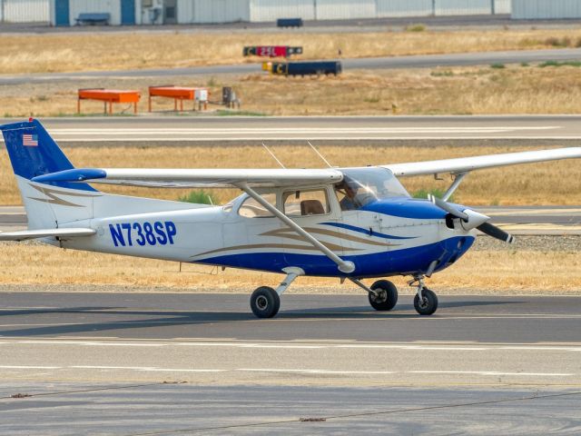 N738SP — - Cessna 172N taxis at Livermore Municipal Airport, Livermore CA. August 2020