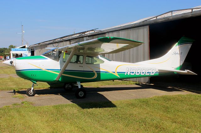 Cessna Skylane (N900ED)