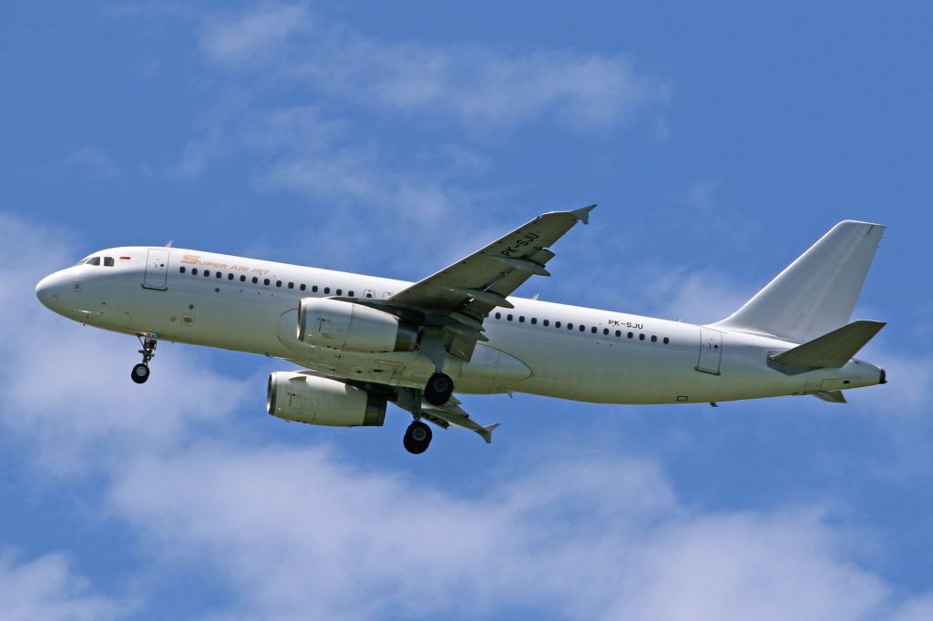 Airbus A320 (PK-SJU)