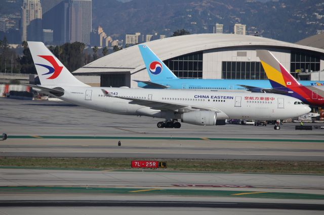 Airbus A330-200 (B-6543)