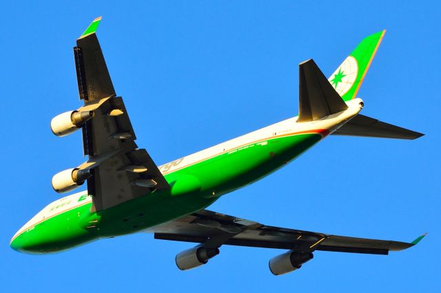 Boeing 747-400 (B-16483) - EVA Cargo - B16483 - B747-400 - Departing KDFW 11/17/2013