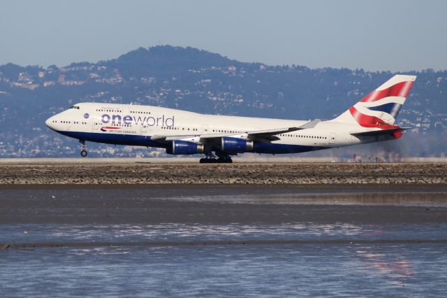 Boeing 747-400 (G-CIVI)