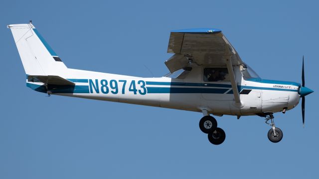 Cessna 152 (N89743)