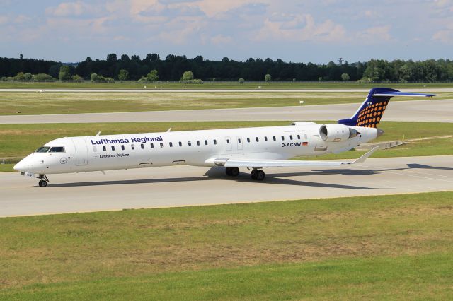 Canadair Regional Jet CRJ-900 (D-ACNW)