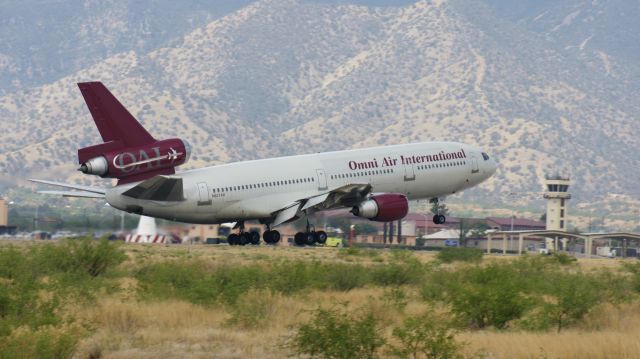 McDonnell Douglas DC-10 (N621AX)