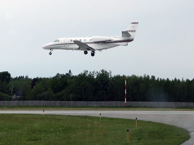 Cessna Citation Excel/XLS (N589QS) - 1 July 2015. Final approach runway 22. I spoke to the crew on the radio. And yes, the landing was good...