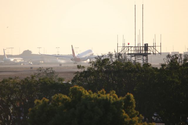 Airbus A330-200 (EC-MLB)