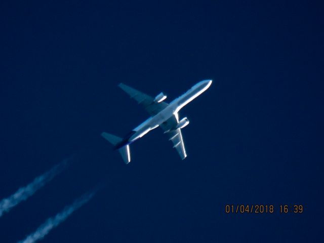 Boeing 757-200 (N998FD)