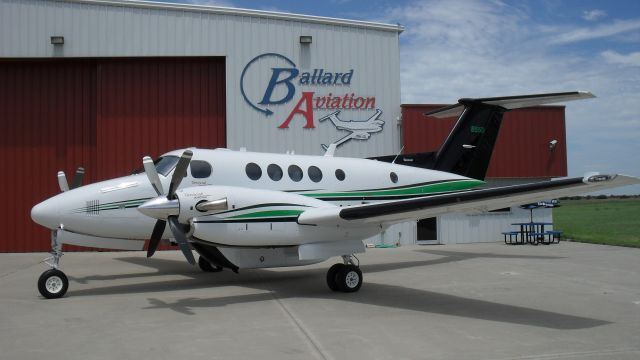 Beechcraft Super King Air 200 (N426SD)