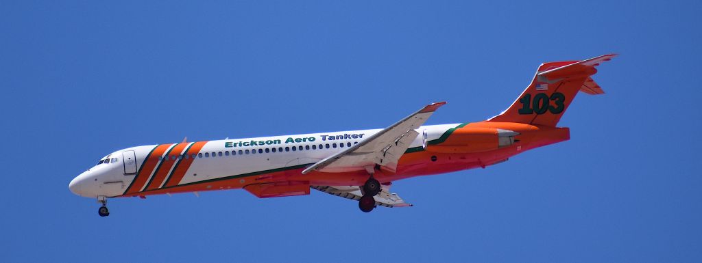 McDonnell Douglas MD-87 (N293EA) - T103 en route to KIWA after a LAT drop on the "Telegraph Fire" in Arizona, 2021.