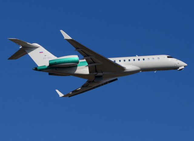 Bombardier Global Express (S5-ZFL) - 21/02/2013 global 6000br /Take-off 09