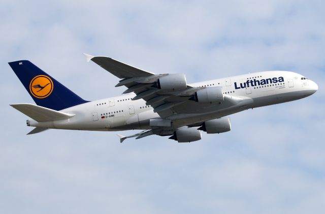 Airbus A380-800 (D-AIMK)