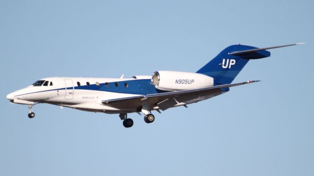 Cessna Citation X (N905UP) - Arriving from Naples, FL is this Wheels Up/Mountain Aviation Cessna 750, operating as "Foot Hills 95", the 133rd Citation X off the Cessna production lines.