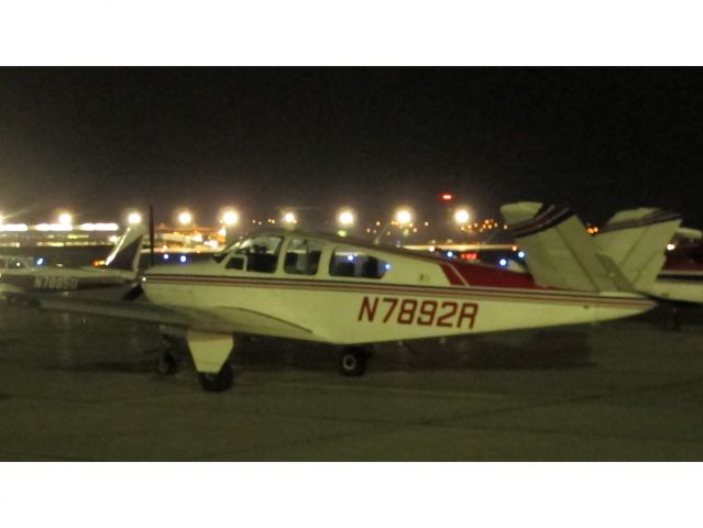 Beechcraft 35 Bonanza (N7892R)