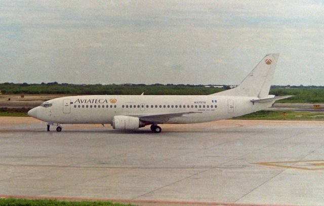 BOEING 737-300 (N375TA) - Boeing 737-3S3 - MSN 23787 at Mérida 01/1996