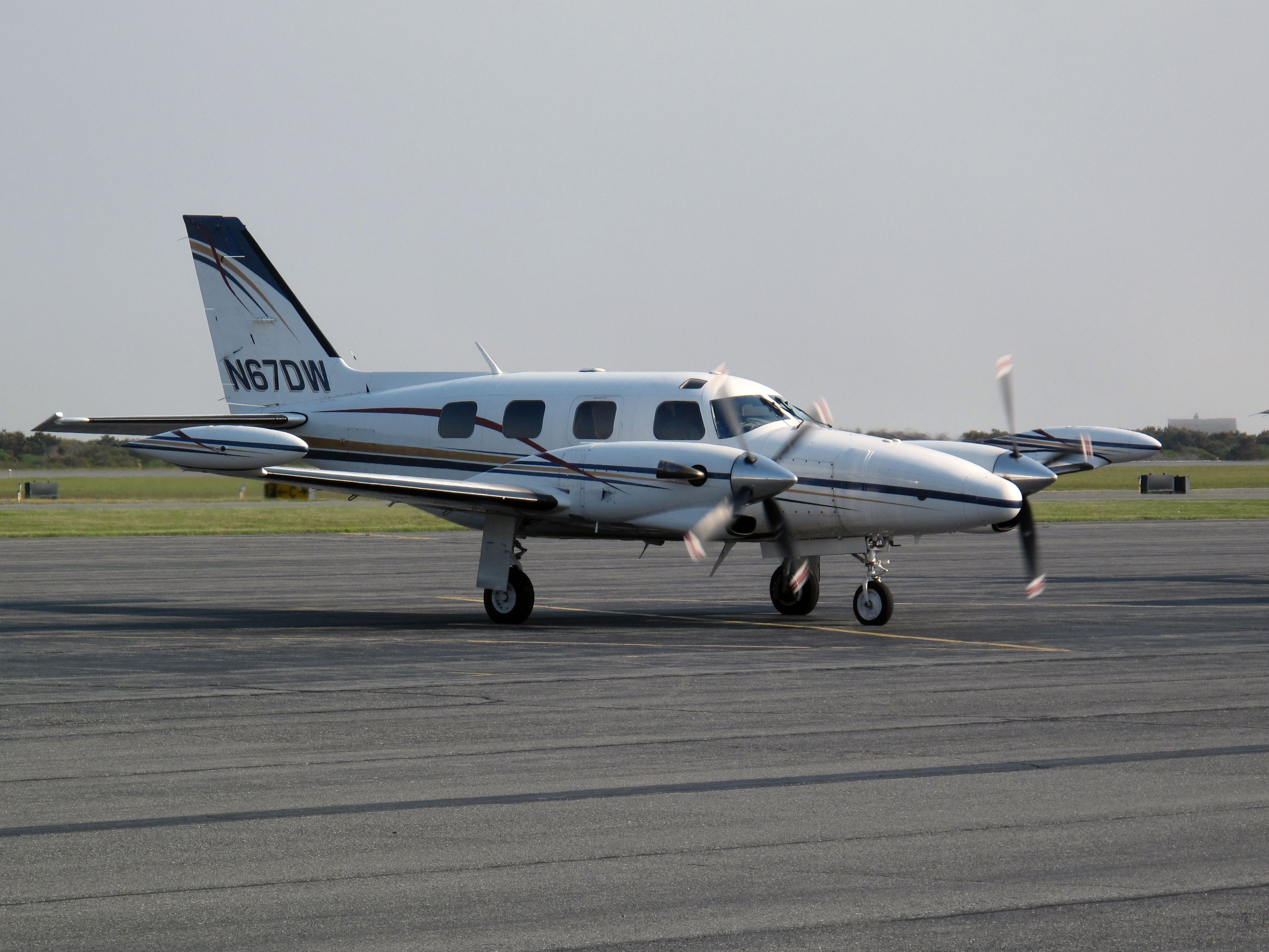 Piper Cheyenne 2 (N67DW)