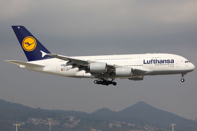 Airbus A380-800 (D-AIMC)