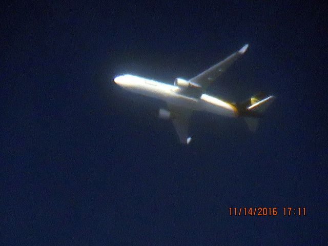 BOEING 767-300 (N323UP)