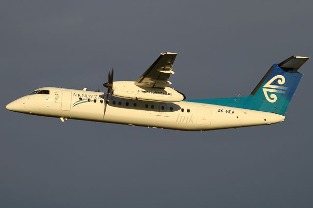de Havilland Dash 8-300 (ZK-NEP) - 6 JUL 2011