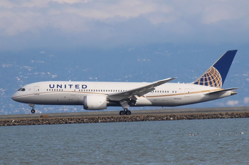Boeing 787-8 (N45905)
