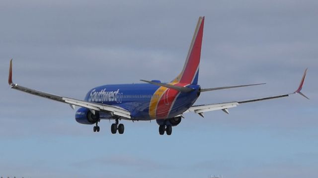 Boeing 737-800 (N8301J) - 1st Ever SWA 737-800 Ever Made landing at KBUF