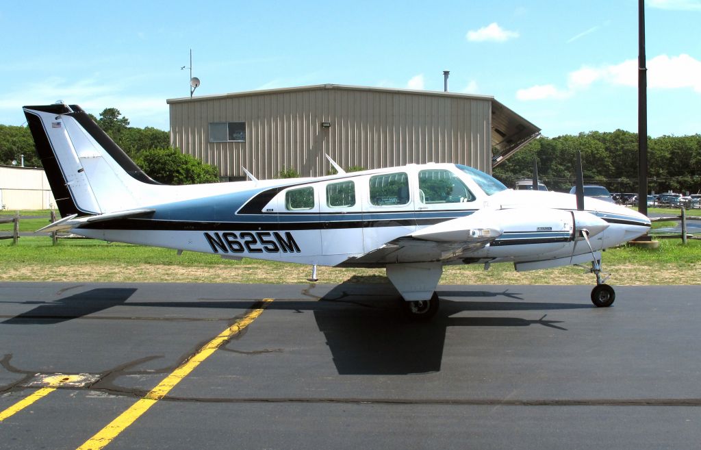 Beechcraft Baron (58) (N625M)