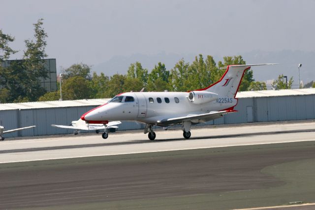 Embraer Phenom 100 (N225AS)