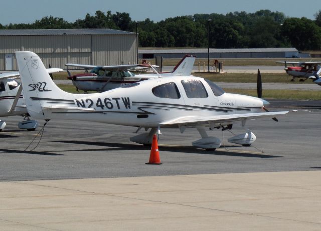 Cirrus SR-22 (N246TW)