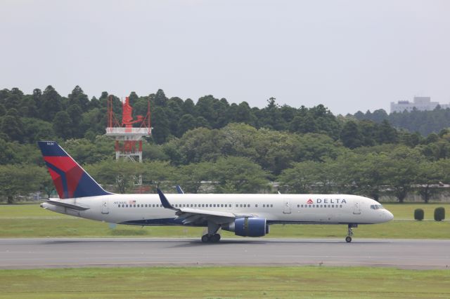 Boeing 757-200 (N536US)