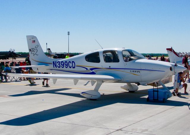 Cirrus SR-22 (N399CD) - At Barksdale Air Force Base. 2005 Cirrus SR22