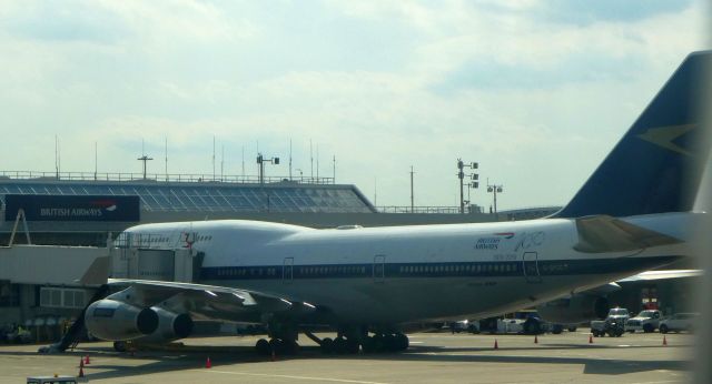 Boeing 747-400 (G-BYGC)