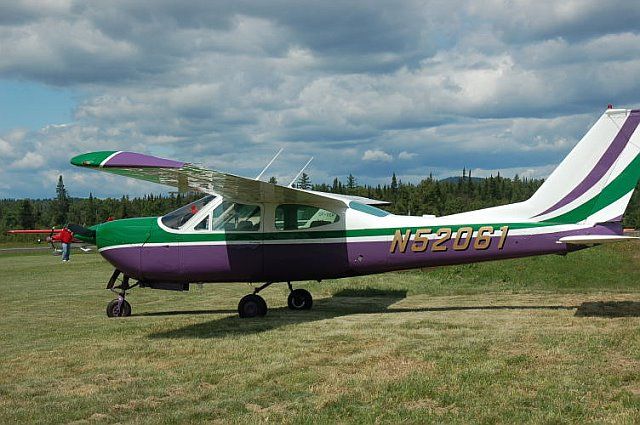 Cessna 177RG Cardinal RG (N52061)