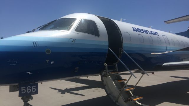 Embraer EMB-120 Brasilia (N566SW)