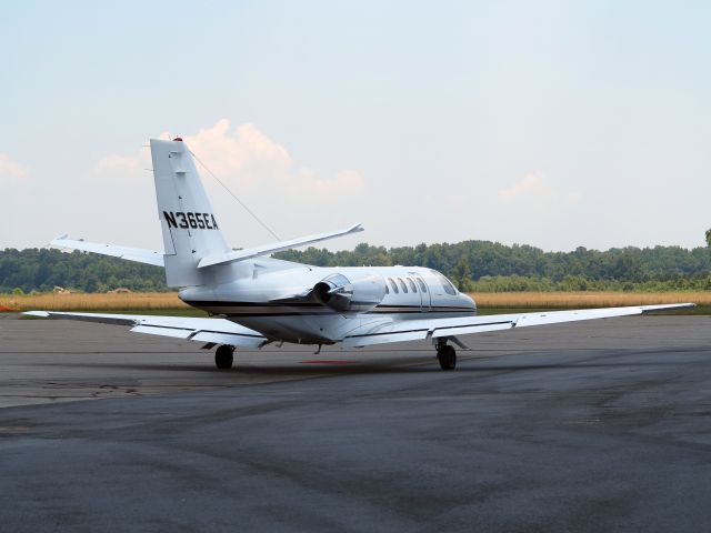 Cessna Citation V (N365EA) - CFM (Corporate Flight Management) has 3 x King Air 100, 1 x Phenom 100 and 2 x Citation V available for charter in the New York metropolitan area KDXR KHPN KTEB KBDR  a rel=nofollow href=http://www.FLYCFM.COMwww.FLYCFM.COM/a